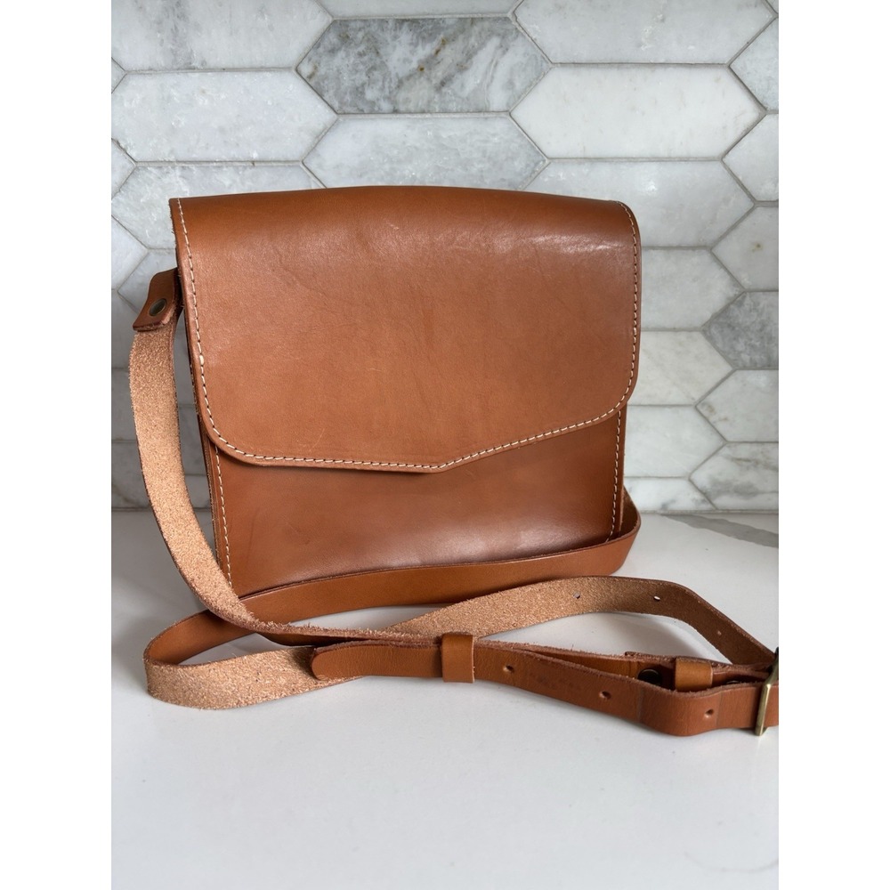 Portland Leather Sellwood Structured Crossbody Bag Cognac Leather Retired Model